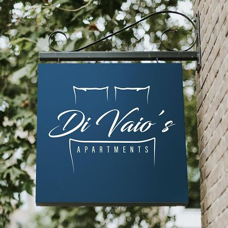 Di Vaio'S Apartments Наполи Екстериор снимка
