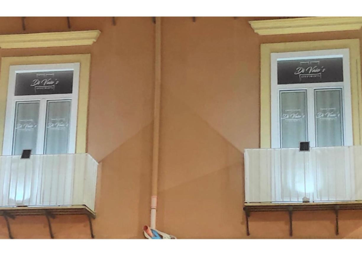 Di Vaio'S Apartments Наполи Екстериор снимка