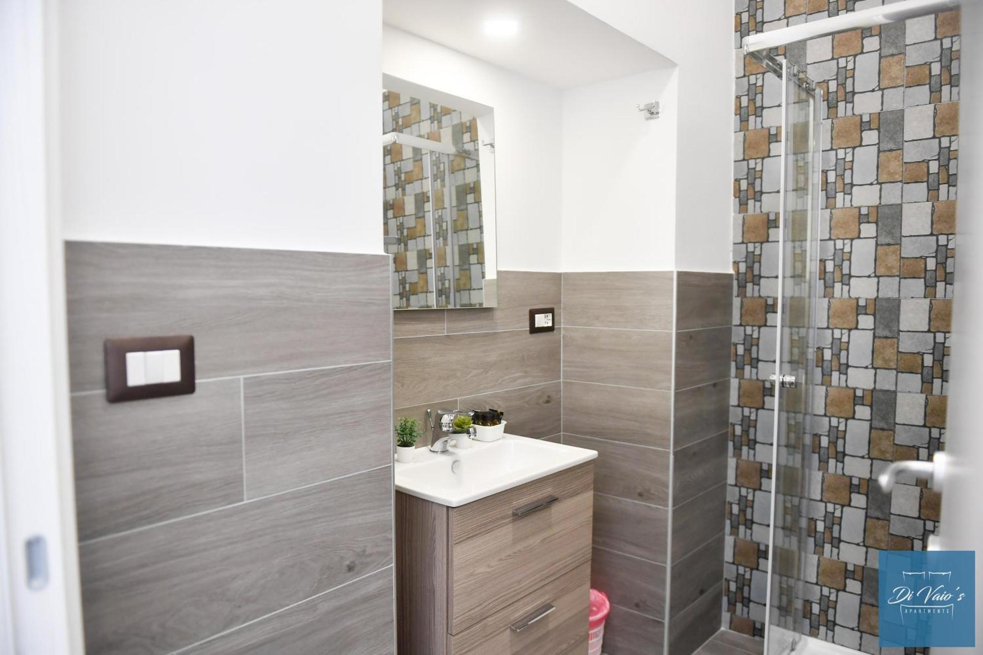 Di Vaio'S Apartments Наполи Екстериор снимка