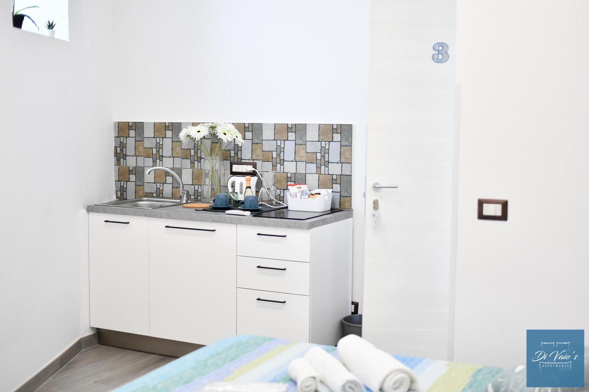 Di Vaio'S Apartments Наполи Екстериор снимка