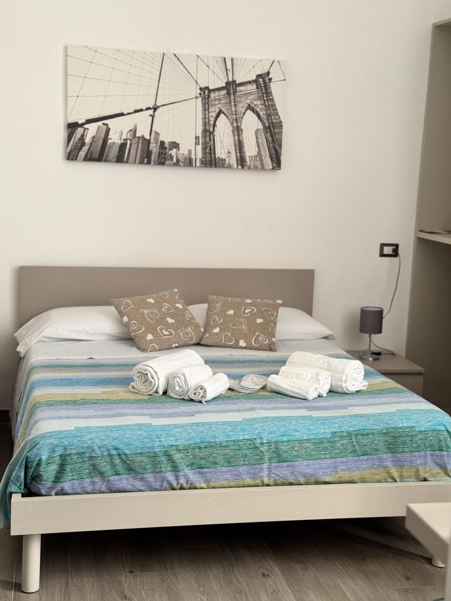 Di Vaio'S Apartments Наполи Екстериор снимка